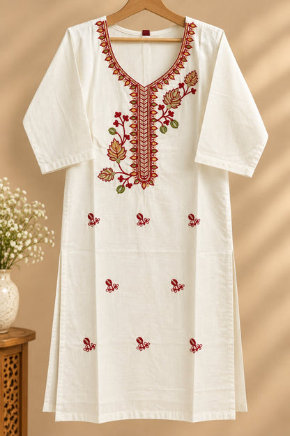 Chandni White Floral Embroidered Kurta by Theaoura