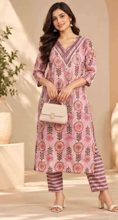 Gulnaar Blush Pink Floral Print Kurta Set by Theaoura